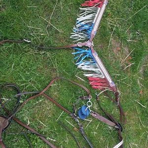 NEW-Showman tack set